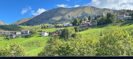 Oltre il Colle Zambla Alta, luminosissimo grazioso monolocale balconato